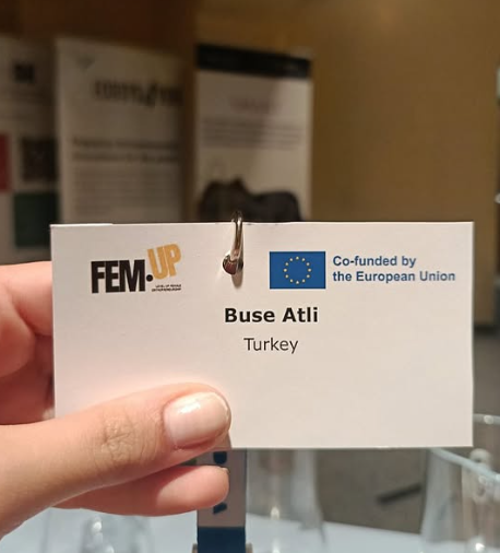 Genç Kadın Girişimciler İçin Erasmus+ Projesinde Öğrencimize Slovenya'da Teşvik Ödülü